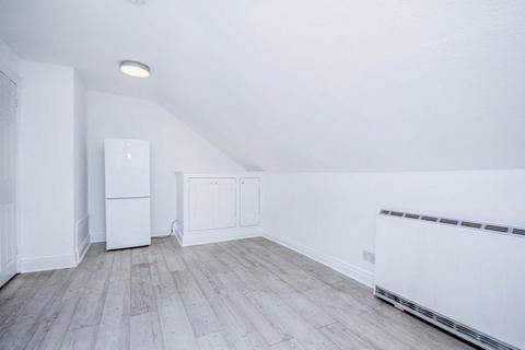 undefined, Amyand Park Road, Twickenham TW1