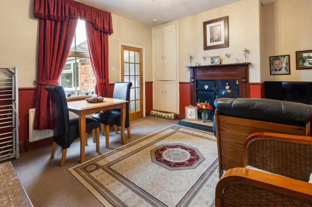 Sitting/Dining Room