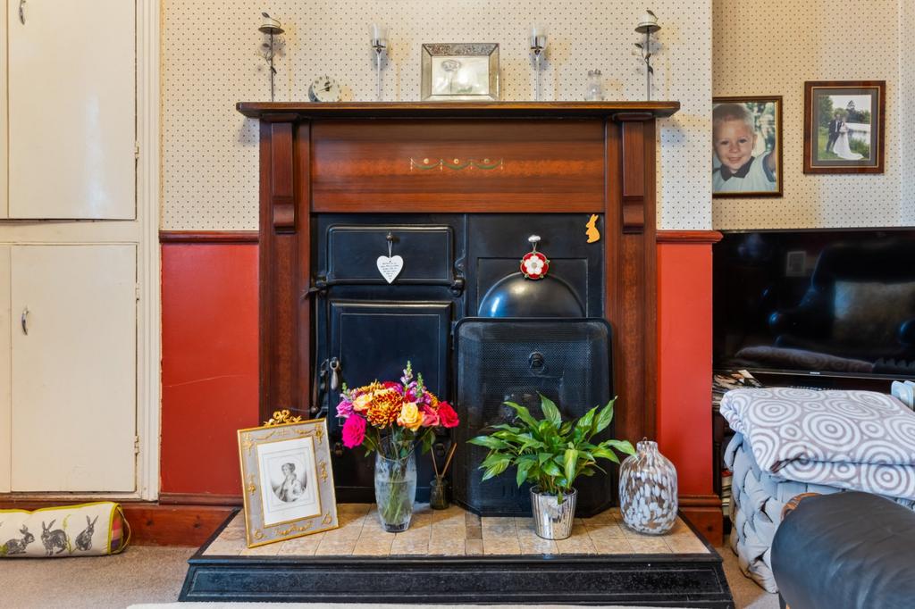 Sitting/Dining Room