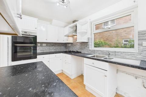 3 bedroom semi-detached house to rent, Waddon Close, Plymouth PL7