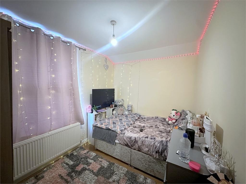 Picture 4