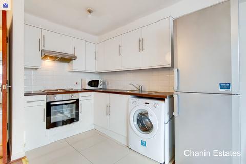 1 bedroom apartment to rent, Ambassador Square, Docklands E14