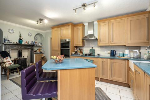 3 bedroom semi-detached house for sale, North Road, Bourne PE10 9BT