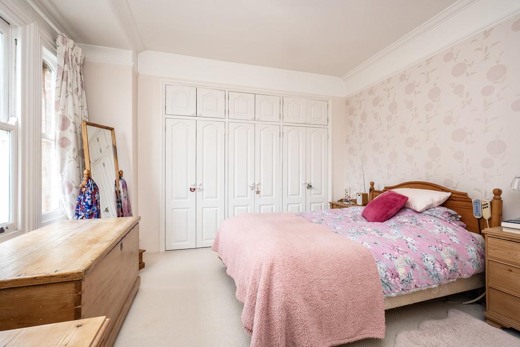 Bed 1 B