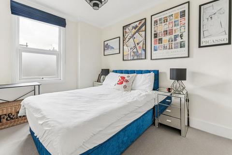 9 Chamberlain Road, London, W13 9EW
