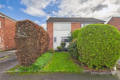 2 bedroom semi-detached house for sale, Shipton Drive, Uttoxeter