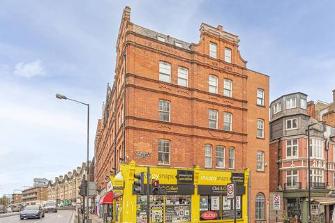 1 bedroom flat for sale, Malborough House, Hampstead, London, NW3