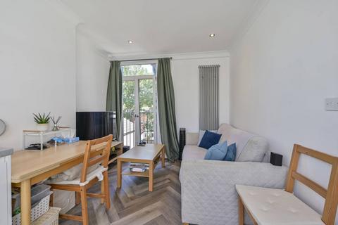 1 bedroom maisonette to rent, Oxford Avenue, Wimbledon, London, SW20