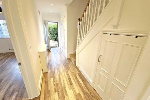4 bedroom semi-detached house for sale, Hart Road, Thundersley, Benfleet,