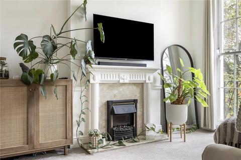 2 bedroom apartment for sale, London Road, Gloucestershire GL52