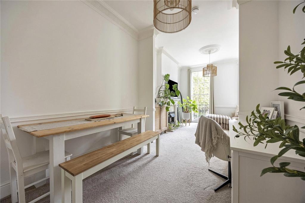 Sitting/ Dining Room