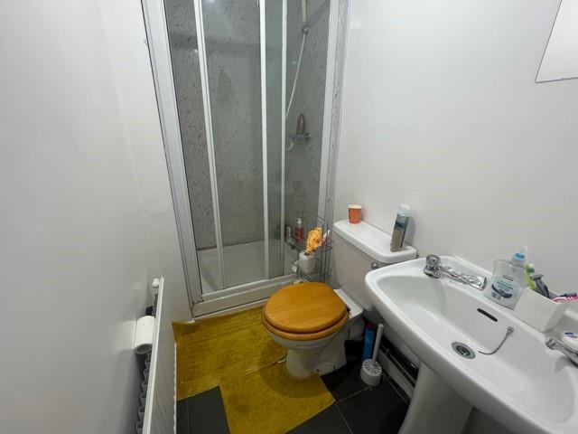 Bathroom1