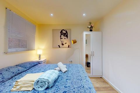 Studio to rent, Anson Road, London NW2