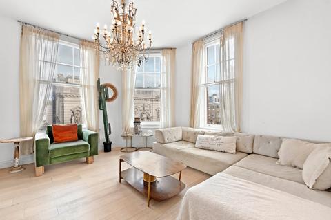 2 bedroom flat to rent, Victoria Mansions, Holloway Road, London