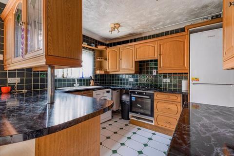 3 bedroom end of terrace house for sale, Park Mead, Sidcup