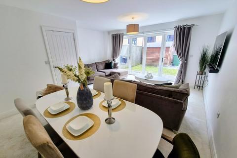 4 bedroom townhouse for sale, Victoria Gardens, Leeds