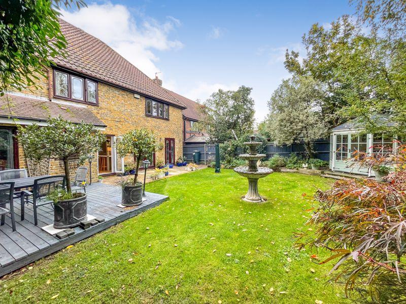 Billington Gardens