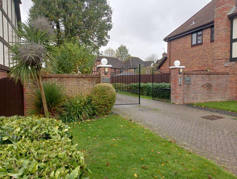 Billington Gardens