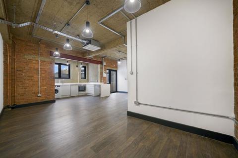 Studio to rent, White Post Lane, Hackney