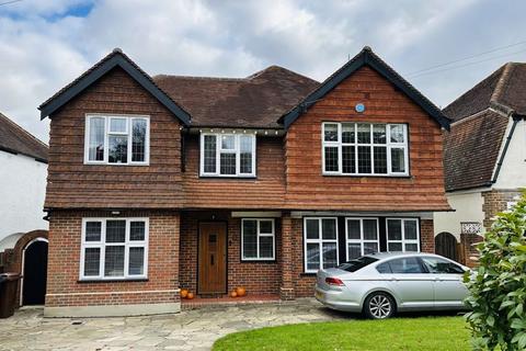 5 bedroom detached house to rent, Sunnybank, Epsom