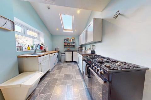 4 bedroom terraced house for sale, Cheltenham Terrace, Newcastle Upon Tyne NE6