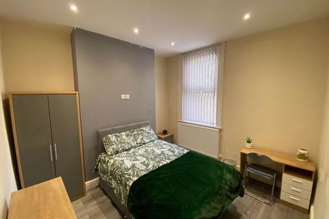 undefined, ROOMS AVAILABLE NOW  7 Bedroom House, Available July 2025