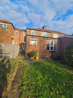 5 bedroom semi-detached house to rent, Great West Road, ISLEWORTH, Greater London, TW7