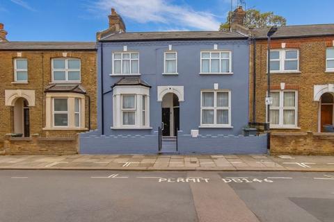 Vale Road, Haringey, N4