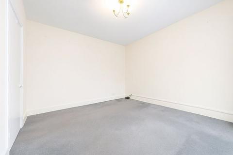 3 bedroom apartment for sale, Vale Road, Haringey, N4