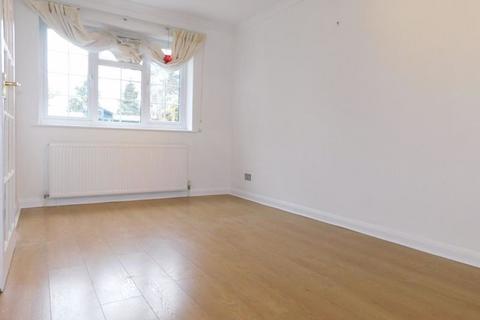 undefined, Turner Road, Slough