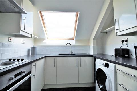 5 bedroom apartment to rent, George House, 36 Osborne Road