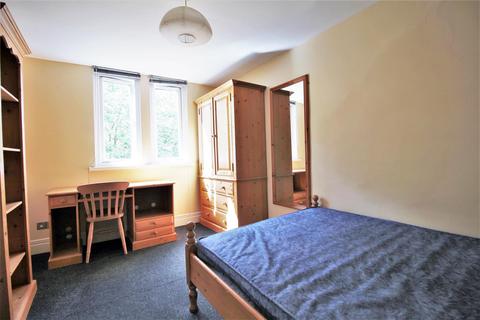 5 bedroom apartment to rent, George House, 36 Osborne Road