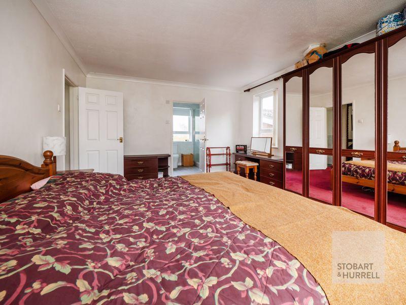 Bedroom To En-Suite