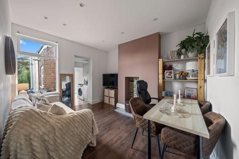 182 Washington Road, Worcester Park, KT4 8JJ