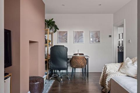 182 Washington Road, Worcester Park, KT4 8JJ