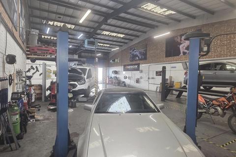Warehouse to rent, Edison Rd Eastbourne BN23 6PT