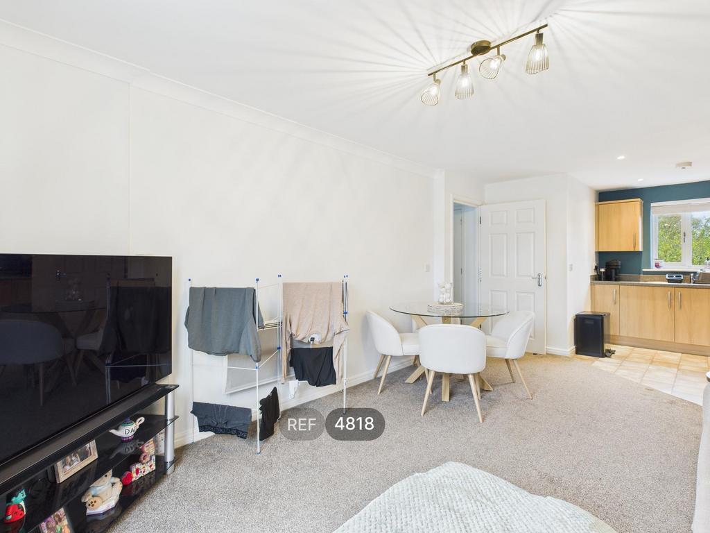 Kitchen/Living area