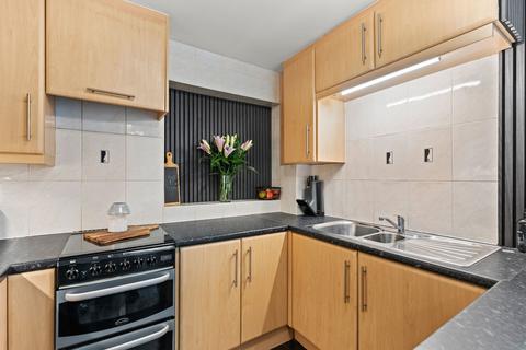 1 Fleet Hill Crescent, Barnsley, S71 1XJ