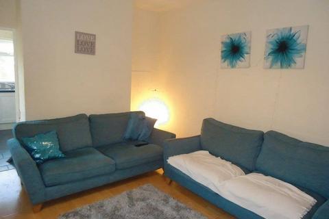 5 bedroom terraced house to rent, Mackintosh Place, Cardiff CF24
