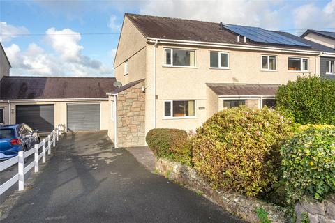 undefined, Llys Gwyn, Caernarfon, Gwynedd, LL55
