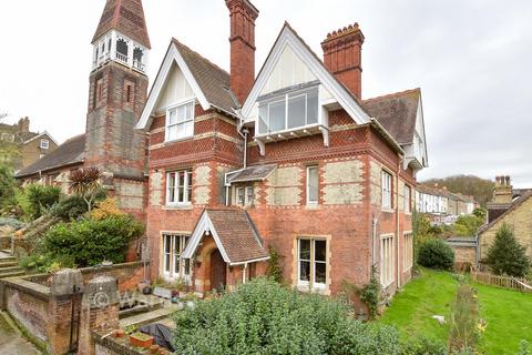 2 bedroom flat for sale, Foord Road, Folkestone, Kent