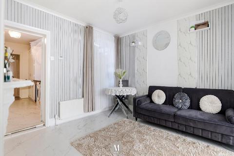 3 bedroom house for sale, The Crescent, Slough, Buckinghamshire, SL1 2LJ