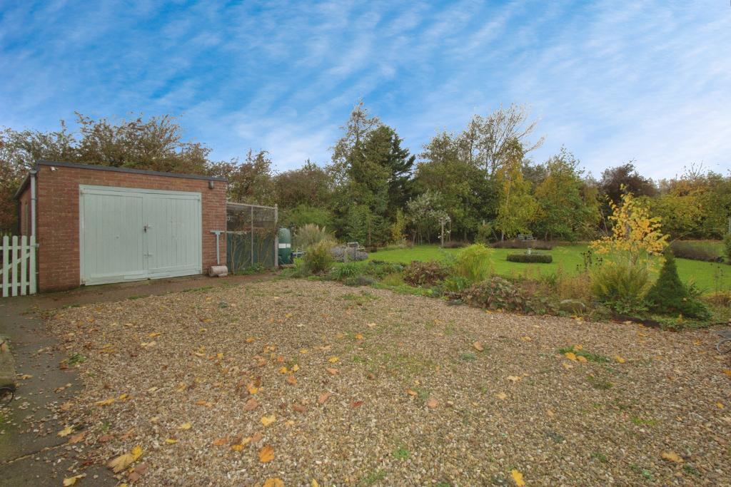 Garage &amp; Parking