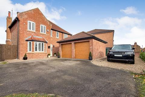 4 bedroom detached house for sale, Peter Nevill Way, Hull HU11