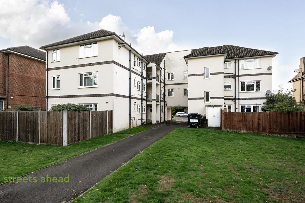 B4a40006-2f20-480...