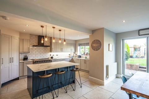 undefined, 8 Strachey Close, Tidmarsh, RG8