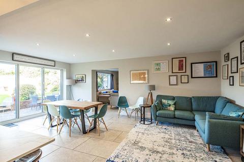undefined, 8 Strachey Close, Tidmarsh, RG8