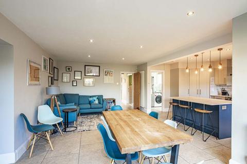 undefined, 8 Strachey Close, Tidmarsh, RG8