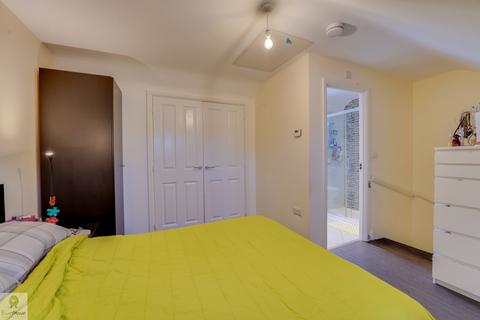 3 bedroom townhouse for sale, Pearl Brook Avenue, Stafford, Staffordshire, ST16