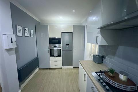 3 bedroom semi-detached house for sale, Houstead Road, Sheffield, S9 4BY